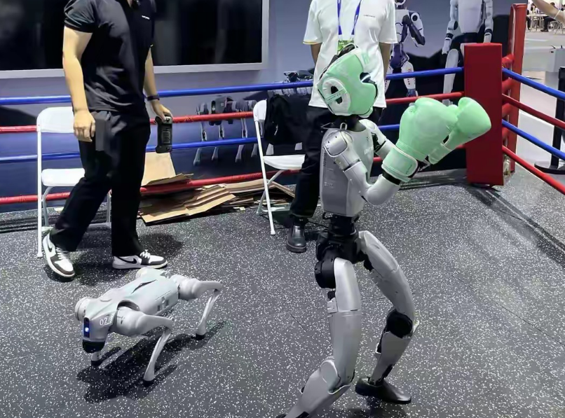 中国蓝观察丨2025云栖大会来了！AI这次真的“落地干活”了(图2)