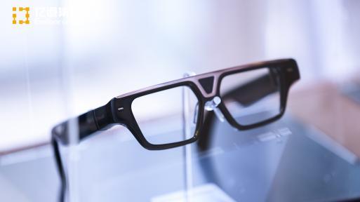 九游：亿境虚拟在亿道科技日推出全新AI产品助力端边云协同发展。(图3)