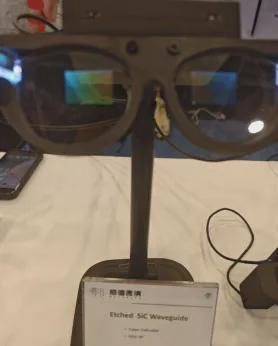 九游：国产厂商集体押注！碳化硅点燃AR眼镜下一个十年(图3)