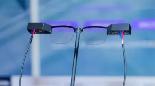 九游：国产厂商集体押注！碳化硅点燃AR眼镜下一个十年(图2)