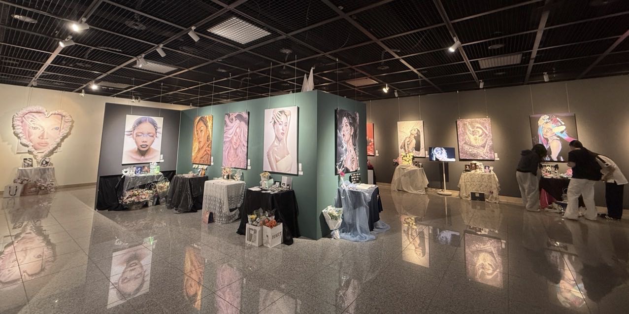 诚信女子大学美妆产业学科“NOVA”展：AI与AR时代美妆艺术的新范式(图1)
