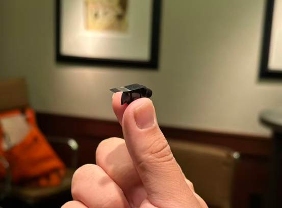 智能眼镜销量暴增106%：大厂争“入口”上游卖“铲子”(图3)