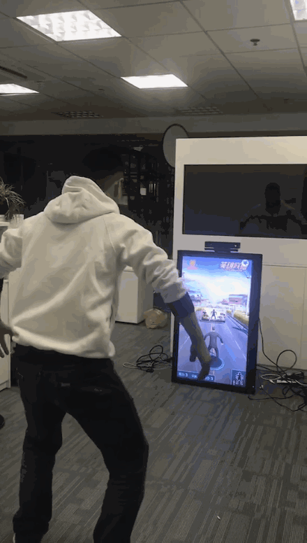 2K165Hz+原画直播！iQOO16特色体验：屏幕与游戏直播双双拉满(图1)